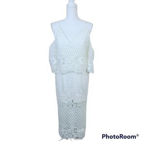 NWT Jarlo Laser Cut Cold Shoulder Dress. Ivory 8-10